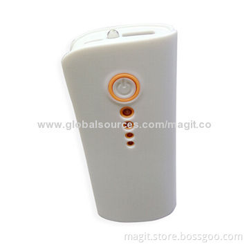 Mini Power Bank for iPhone with 4,000/4,400/5,200mAh Capacities